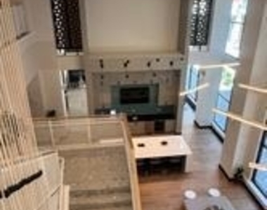 467 West Avenue - Photo Thumbnail 12