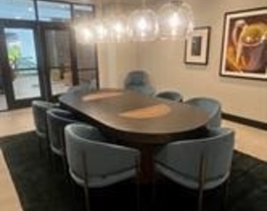 467 West Avenue - Photo Thumbnail 14