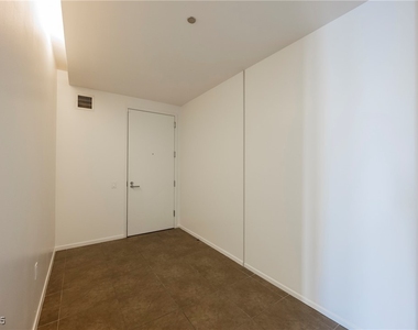 3726 Las Vegas Boulevard - Photo Thumbnail 38