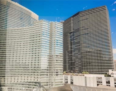 3726 Las Vegas Boulevard - Photo Thumbnail 42