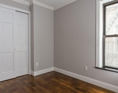 NO FEE 2BR in East Harlem - Photo Thumbnail 6