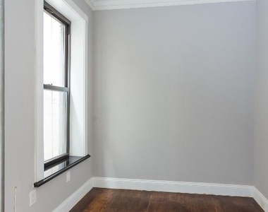 NO FEE 2BR in East Harlem - Photo Thumbnail 7