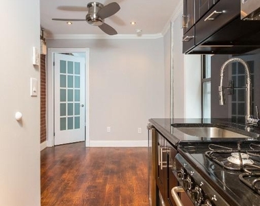 NO FEE 2BR in East Harlem - Photo Thumbnail 5
