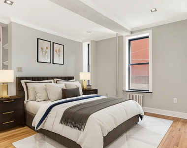 Second Avenue - Photo Thumbnail 1