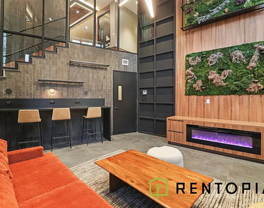 411 Meeker Avenue - Photo Thumbnail 7