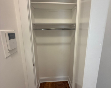 147 East 72nd Street - Photo Thumbnail 6