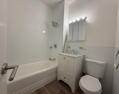 147 East 72nd Street - Photo Thumbnail 10