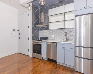 85 Graham Avenue - Photo Thumbnail 2