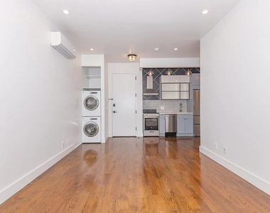 85 Graham Avenue - Photo Thumbnail 5