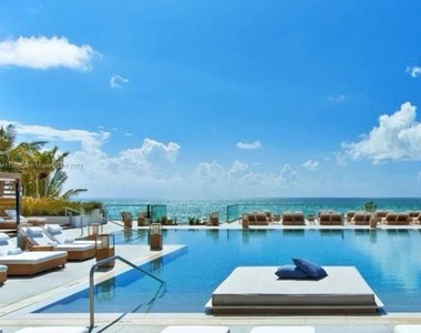 2301 Collins Avenue - Photo Thumbnail 10