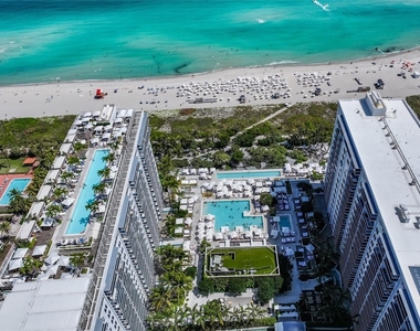2301 Collins Avenue - Photo Thumbnail 13