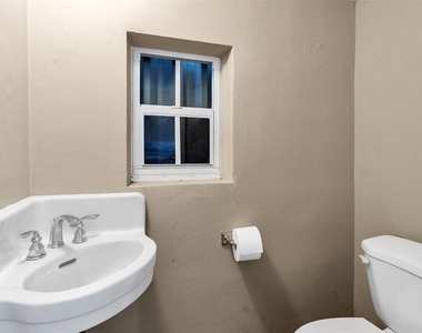 3221 Seaward Drive - Photo Thumbnail 36