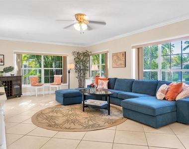 3221 Seaward Drive - Photo Thumbnail 14