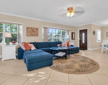 3221 Seaward Drive - Photo Thumbnail 15