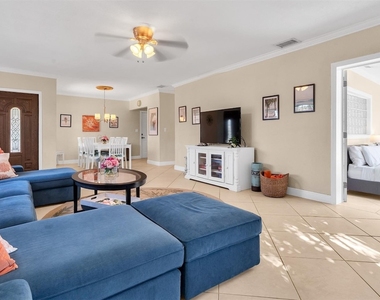 3221 Seaward Drive - Photo Thumbnail 16