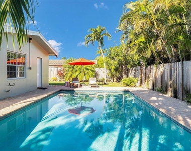3221 Seaward Drive - Photo Thumbnail 1