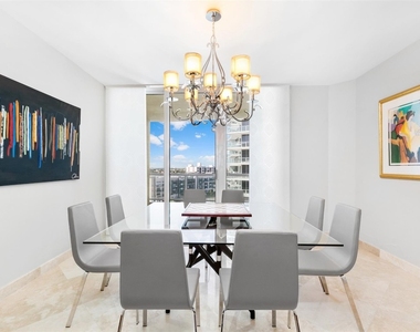 2110 N Ocean Boulevard - Photo Thumbnail 13