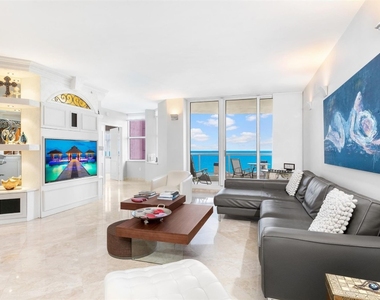 2110 N Ocean Boulevard - Photo Thumbnail 2
