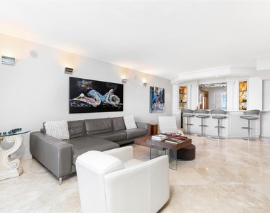 2110 N Ocean Boulevard - Photo Thumbnail 4