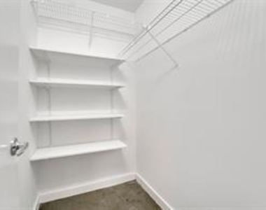 2202 N Peak Street - Photo Thumbnail 8