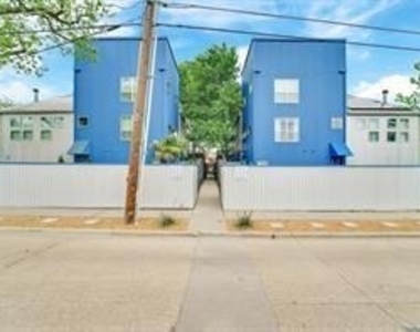 2202 N Peak Street - Photo Thumbnail 1