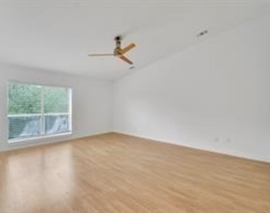 2202 N Peak Street - Photo Thumbnail 14