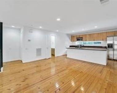 2202 N Peak Street - Photo Thumbnail 21