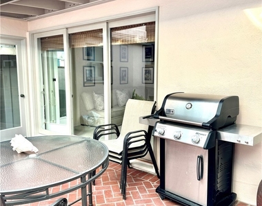 1009 N Bay Front - Photo Thumbnail 16