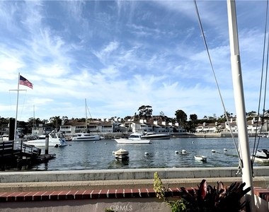 1009 N Bay Front - Photo Thumbnail 1