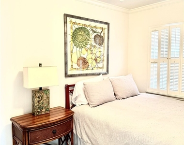 1009 N Bay Front - Photo Thumbnail 26