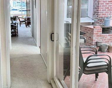 1009 N Bay Front - Photo Thumbnail 25