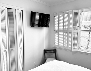 1009 N Bay Front - Photo Thumbnail 21