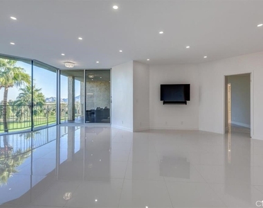 900 Island Drive - Photo Thumbnail 9