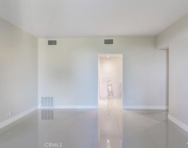 900 Island Drive - Photo Thumbnail 12
