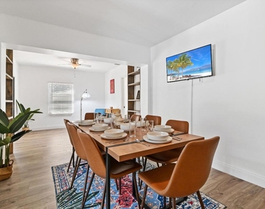 1032 W Jennings Street - Photo Thumbnail 9