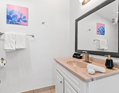 1032 W Jennings Street - Photo Thumbnail 20