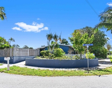 1032 W Jennings Street - Photo Thumbnail 2