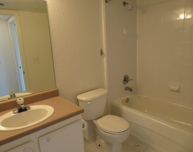 181 Sw Palm Drive - Photo Thumbnail 12