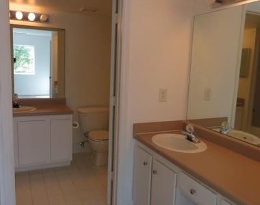 181 Sw Palm Drive - Photo Thumbnail 8