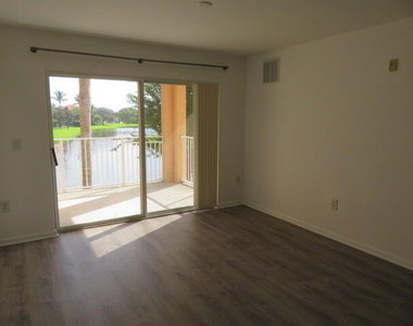 181 Sw Palm Drive - Photo Thumbnail 2