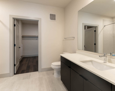 228 Athenia Drive - Photo Thumbnail 84