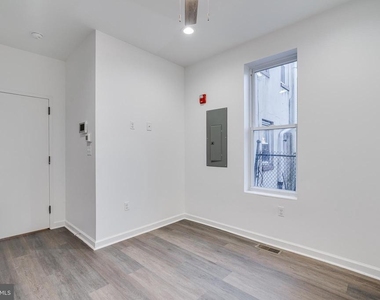 4216 Westminster Avenue - Photo Thumbnail 4