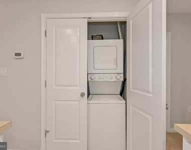 648 C Street Ne - Photo Thumbnail 9
