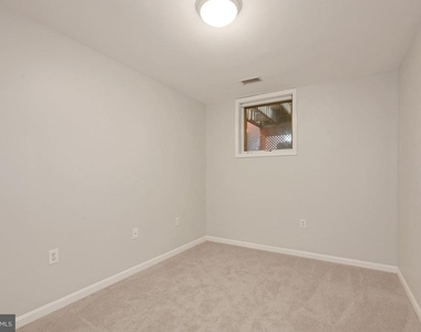 648 C Street Ne - Photo Thumbnail 12