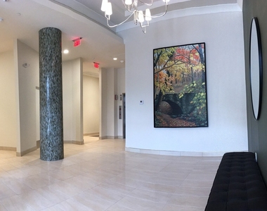 555 Roger Williams Avenue - Photo Thumbnail 3