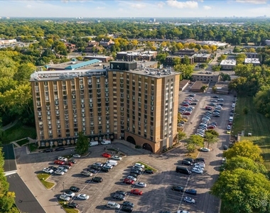 1 Renaissance Place - Photo Thumbnail 20