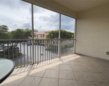 4327 Bellasol Circle - Photo Thumbnail 12