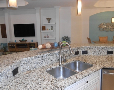 28628 Derry Court - Photo Thumbnail 14