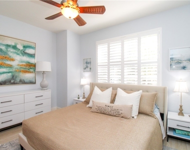 4853 Hampshire Court - Photo Thumbnail 8