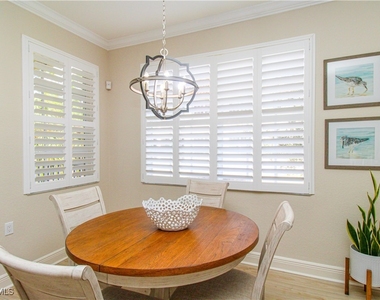 4853 Hampshire Court - Photo Thumbnail 23